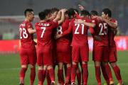 华体会首选平台-上港遭遇卫冕冠军恒大，双方对决备受瞩目的简单介绍