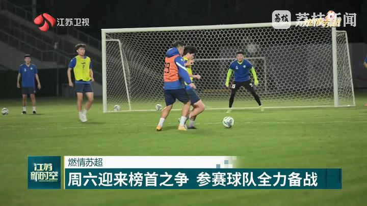 球队队员交流密切，团结一心备战成果显著的简单介绍