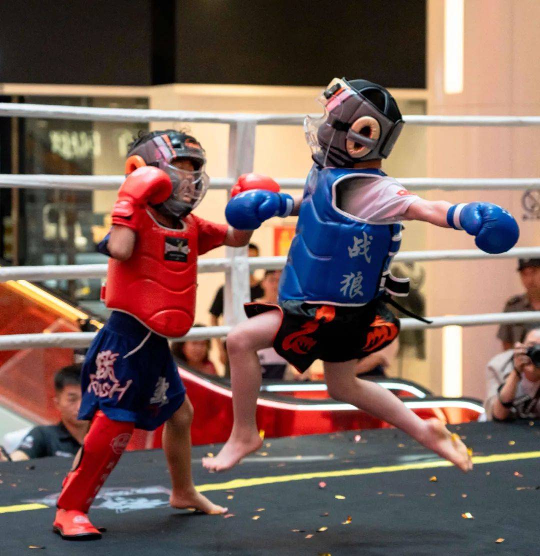 印度尼西亚选手奉献精彩表现 印度尼西亚选手奉献精彩表现