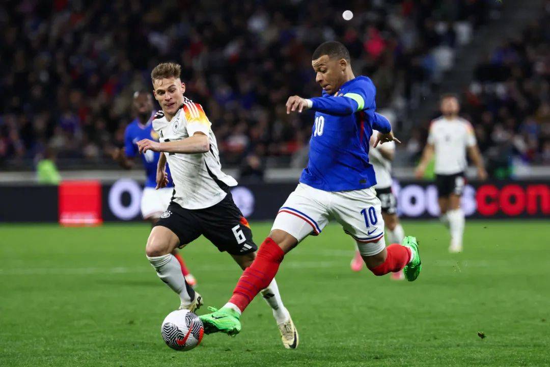 法国队防守漏洞百出,欧国联苦战深谋 法国队防守漏洞百出,欧国联苦战深谋