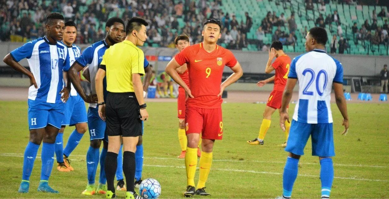 古巴女足挺身而出，与对手战成一场平局