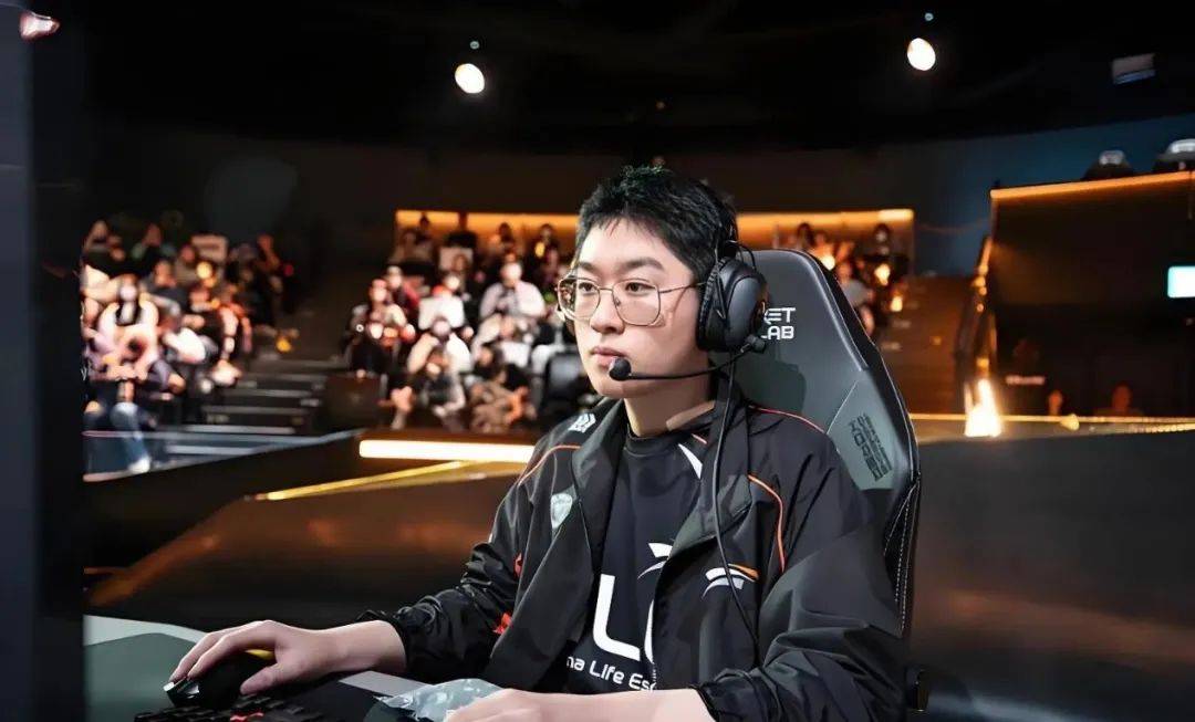 JDG轻取DRX，Zeus开启传奇时刻宿命之战四强赛，让粉丝疯狂欢呼的简单介绍