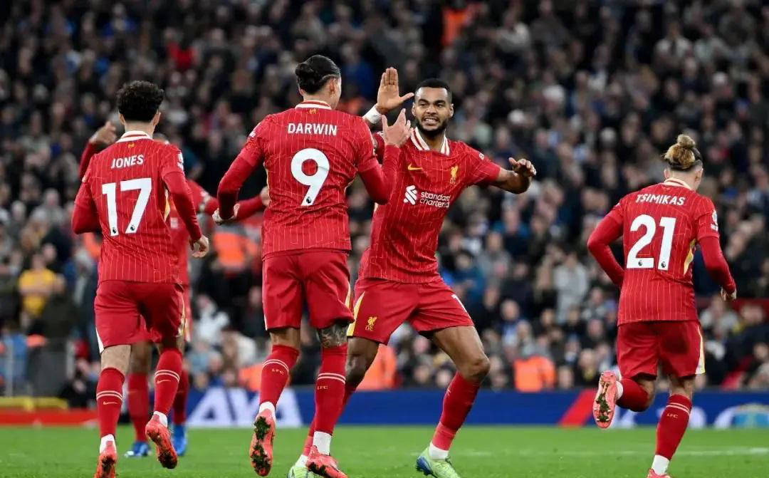 利物浦突围晋级,英超冠军再入强 利物浦突围晋级,英超冠军再入强