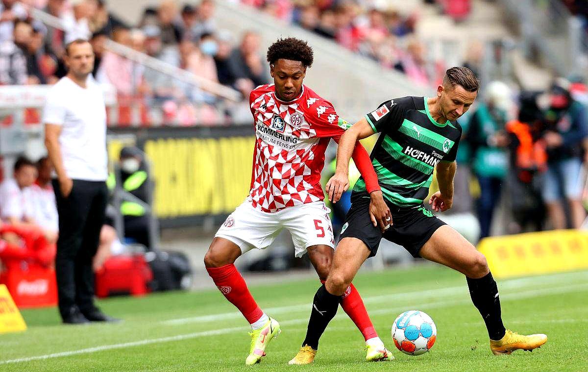 弗赖堡客场不敌对手，遭遇近期首败