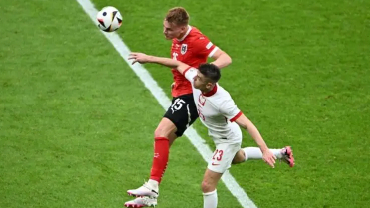 波兰惨遭荷兰绝杀,欧洲杯小组赛出局 波兰惨遭荷兰绝杀,欧洲杯小组赛出局