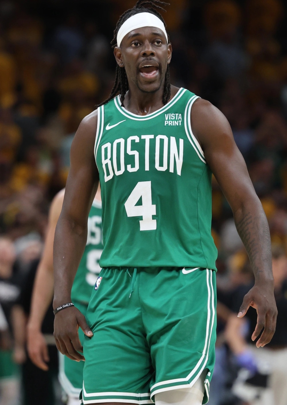 凯尔特人主场力克独行侠