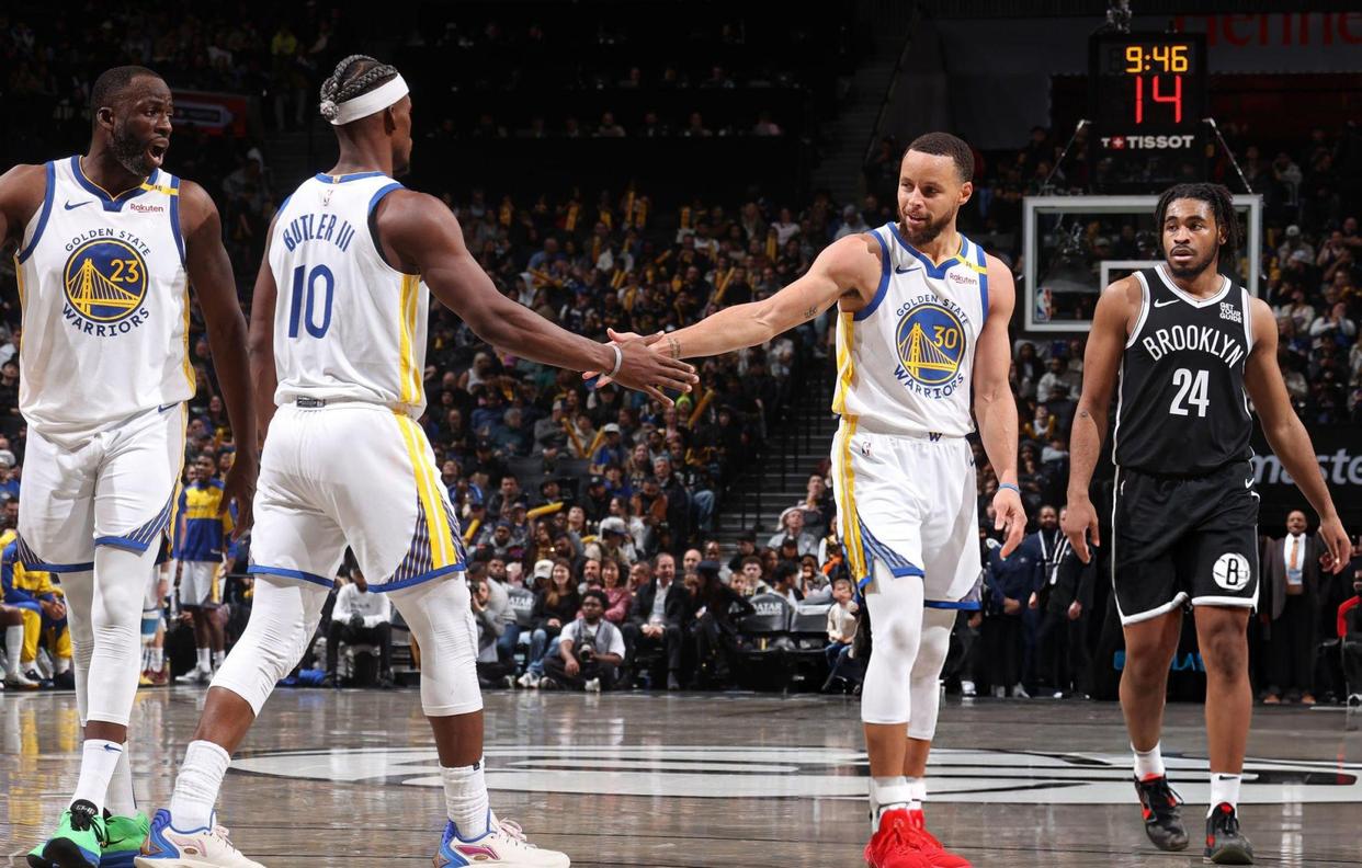 勇士逆转篮网,库里领衔攻击 勇士逆转篮网,库里领衔攻击