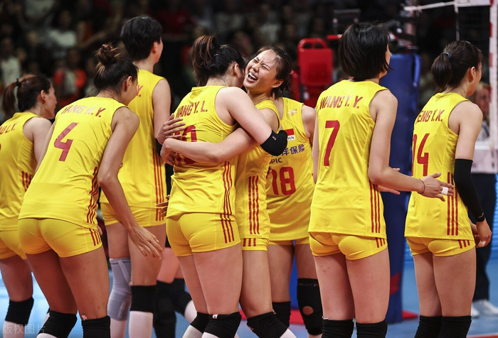 包含强强对话!国内联赛两大劲旅交锋引燃激情的词条 包含强强对话!国内联赛两大劲旅交锋引燃激情的词条